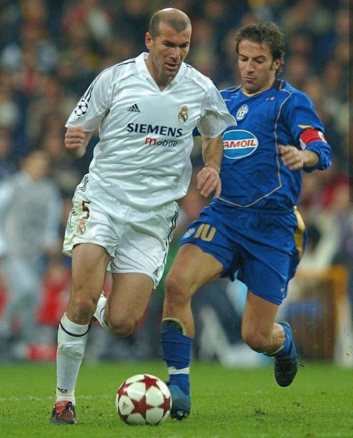 ZIDANE REAL MADRID (2004-2005)